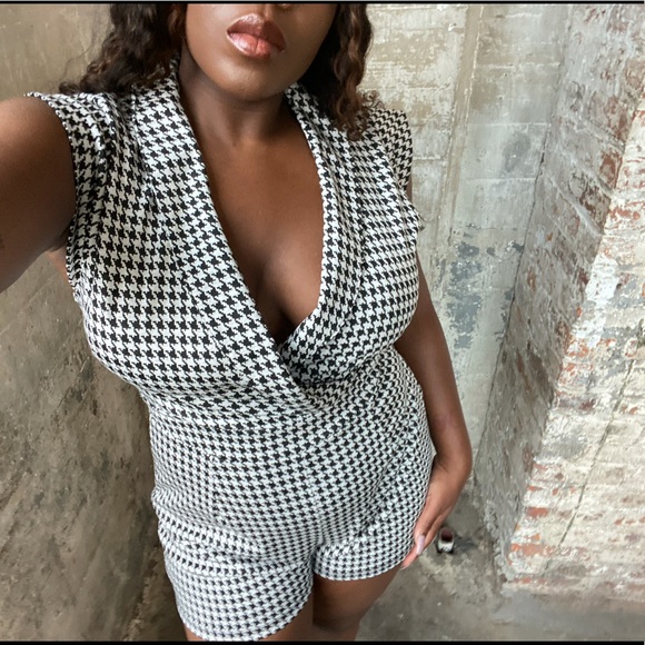 Closet Closeout! - Picture 4 of 15